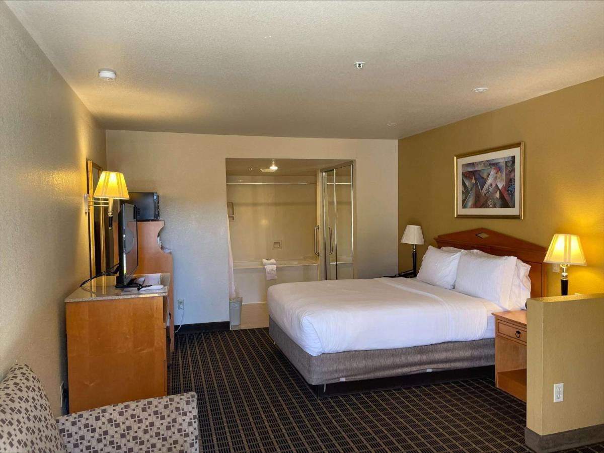Surestayplus By Western Hotel
