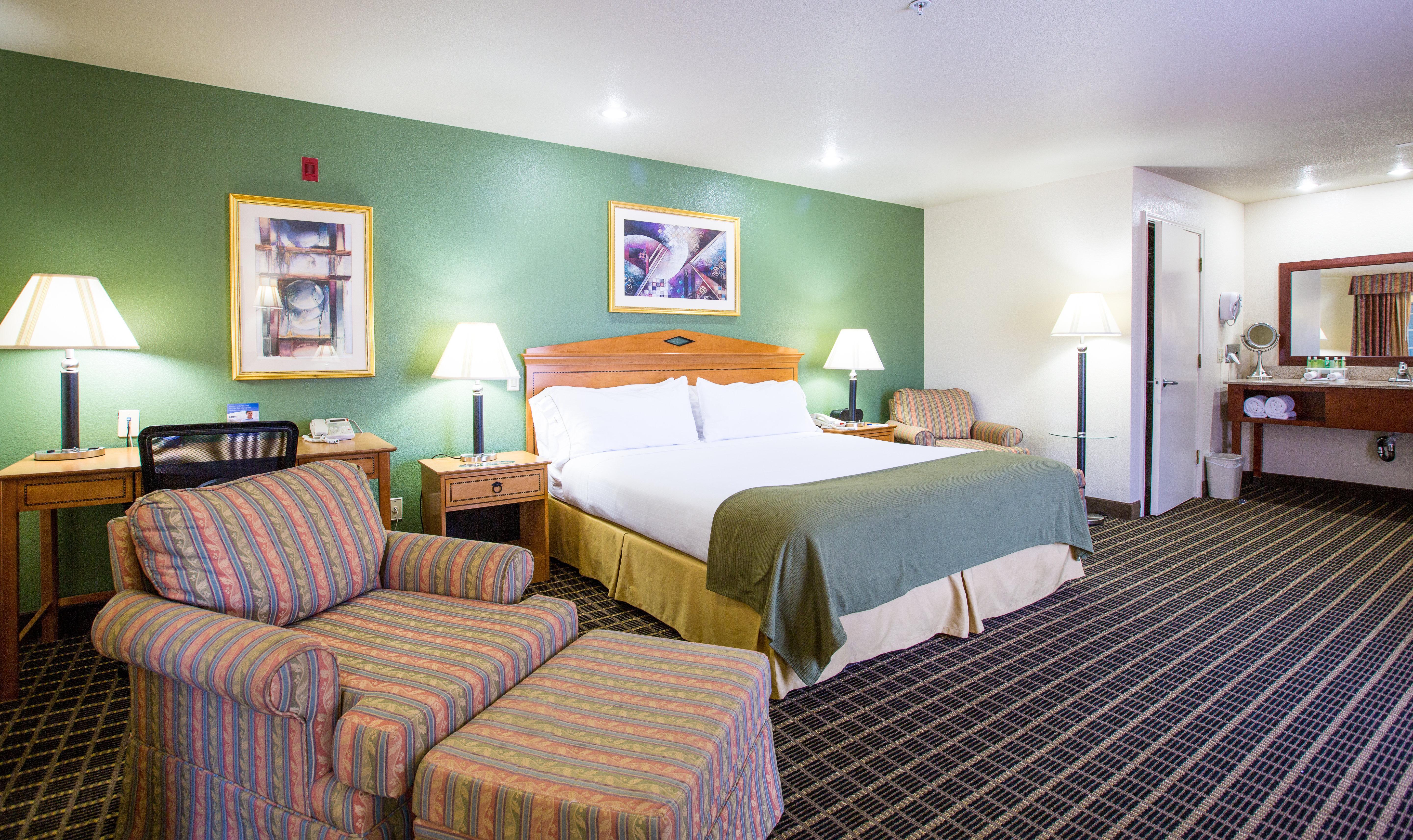 South 3* San José