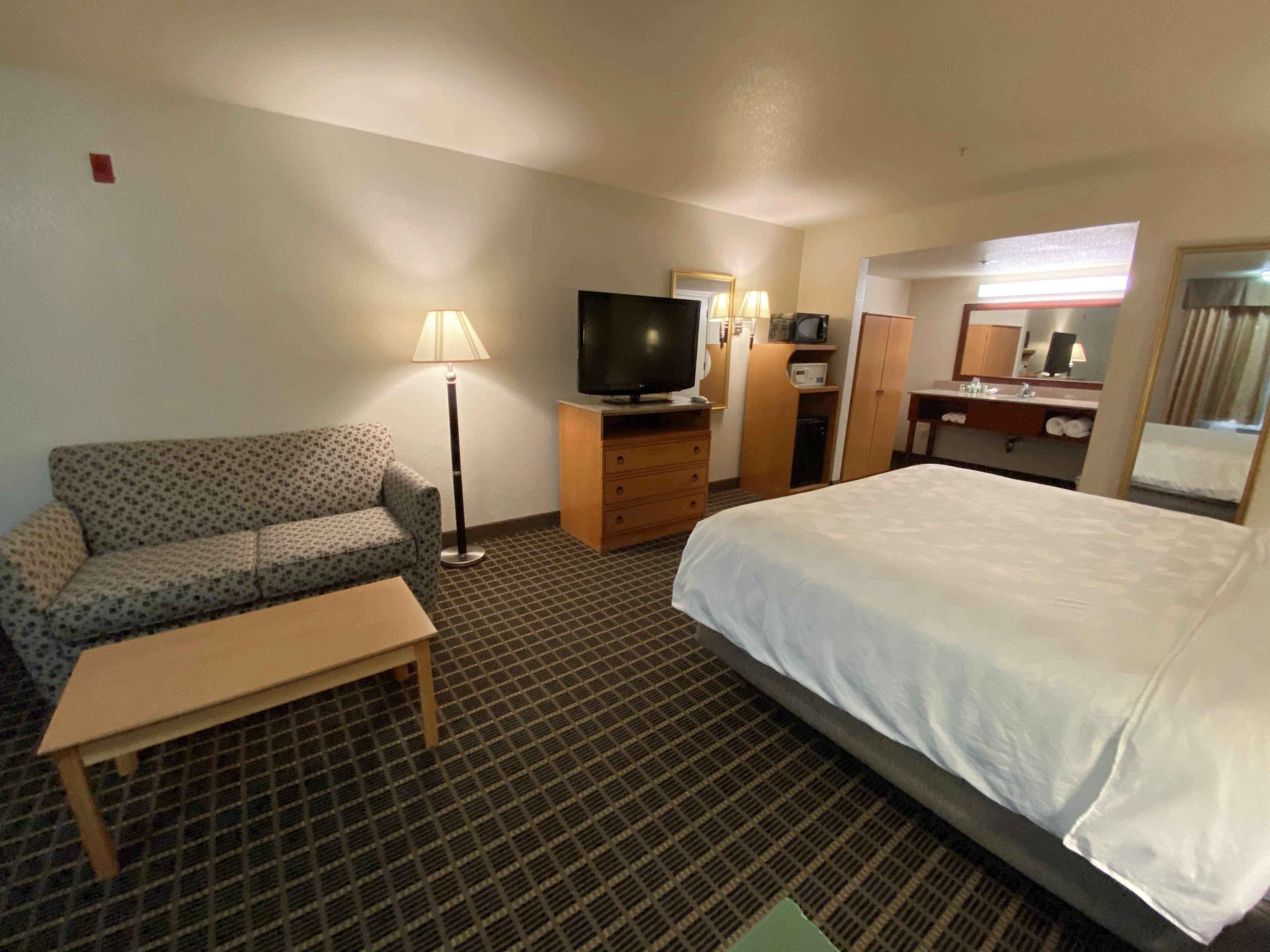 Hotel South