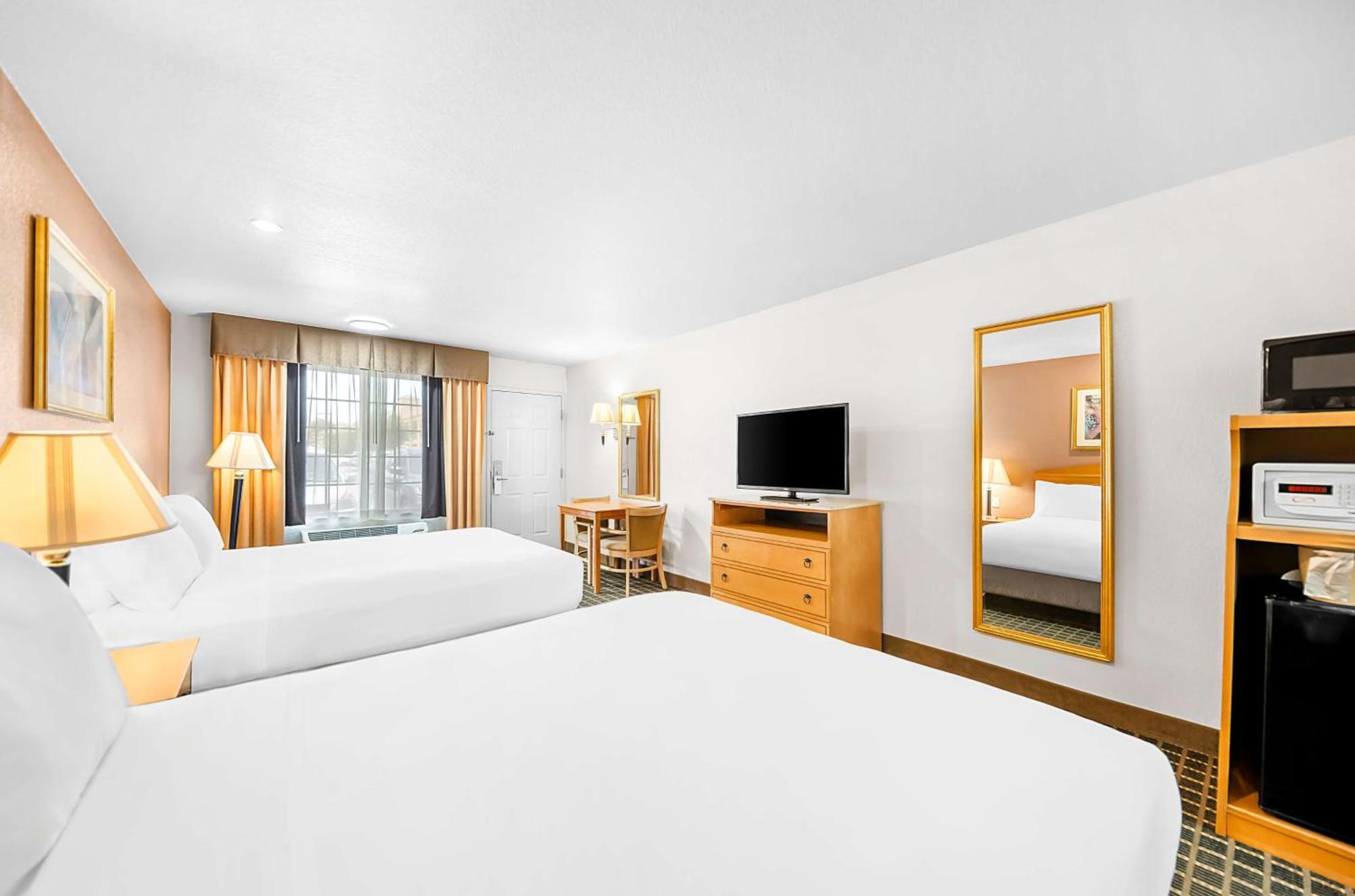 South Hotel 3*